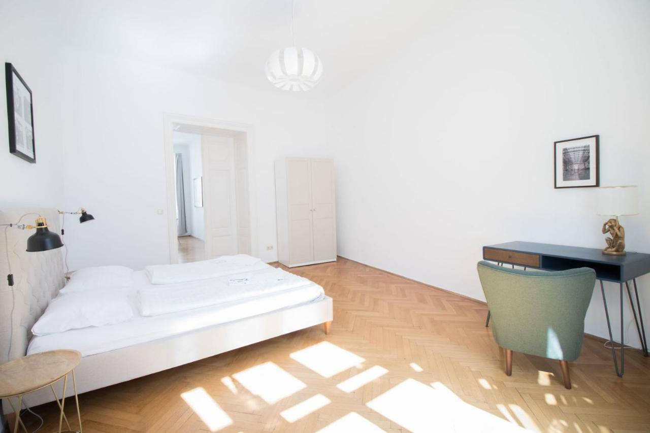 Apartment Heymi Stadtpark Wien